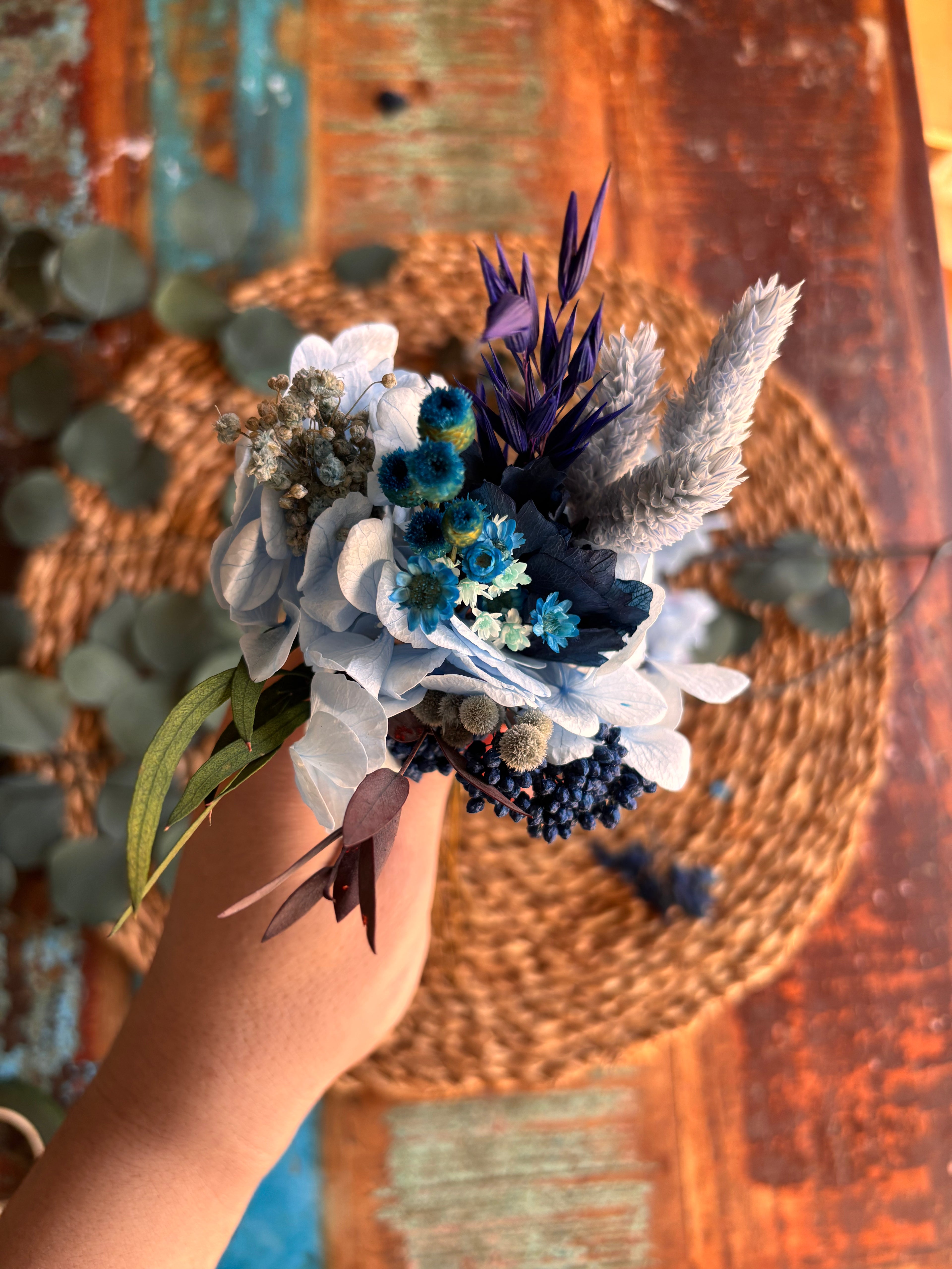 Inicial floral completa